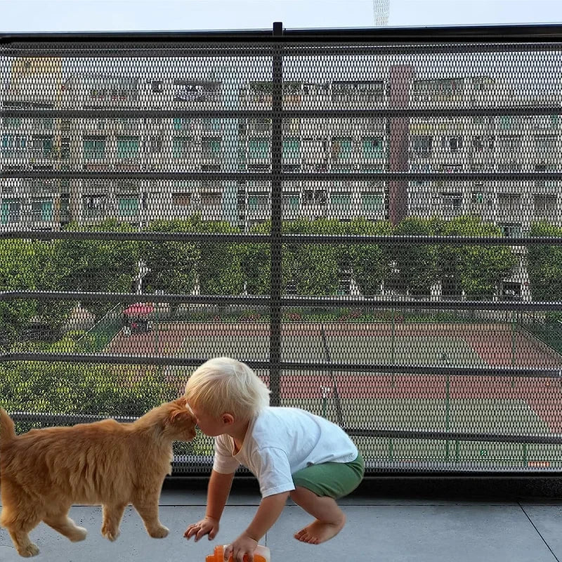 Portable Dog Safety Gate – Breathable Mesh Barrier for Stairs & Play Areas