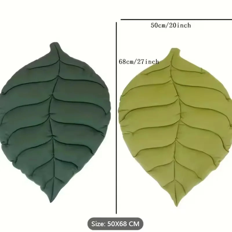 Leaf-Shaped Cat Bed Mat – Soft Cotton Pet Sleeping Blanket for Cats & Small Dogs