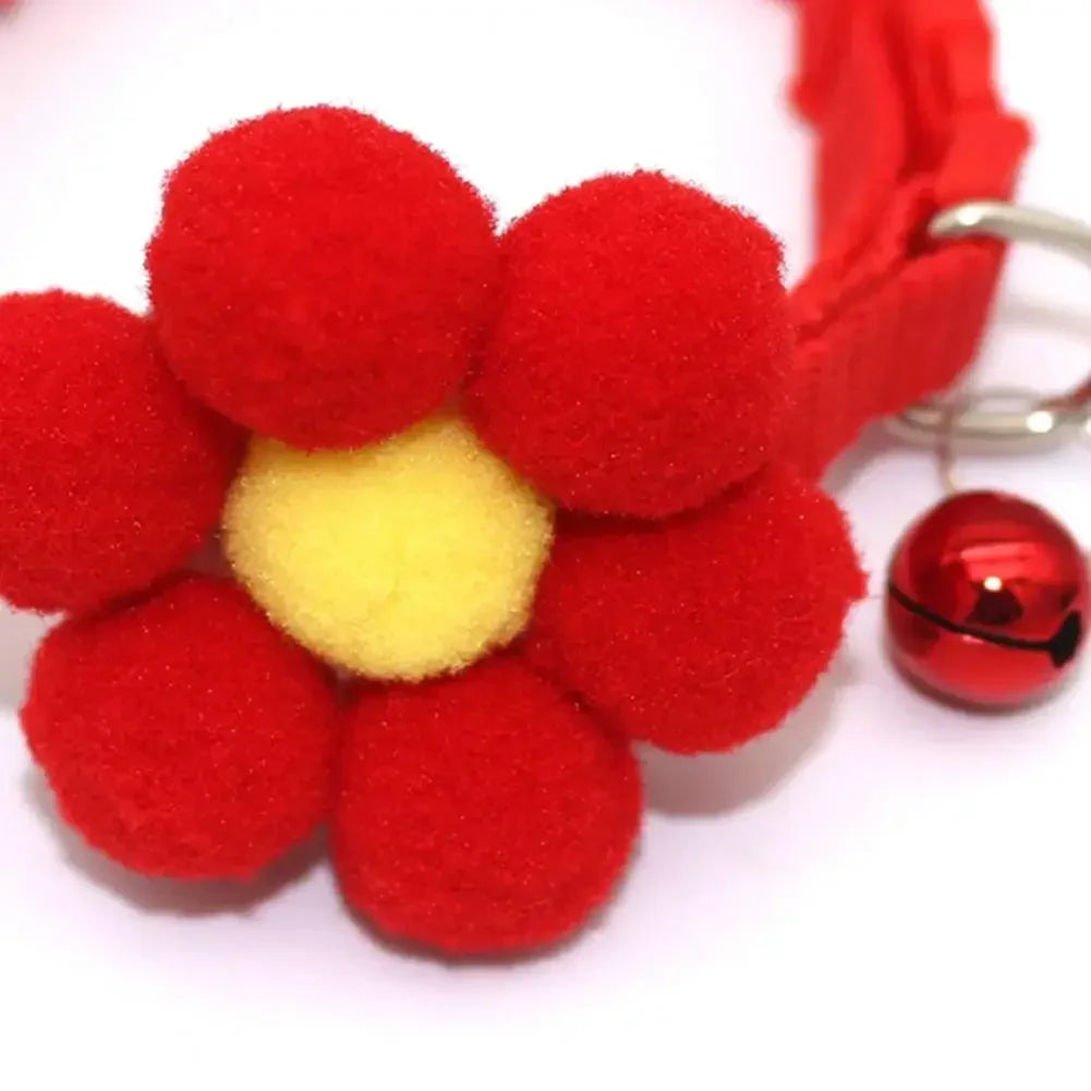 Flower Cat Collar – Adjustable Bell Necklace for Kittens & Small Cats