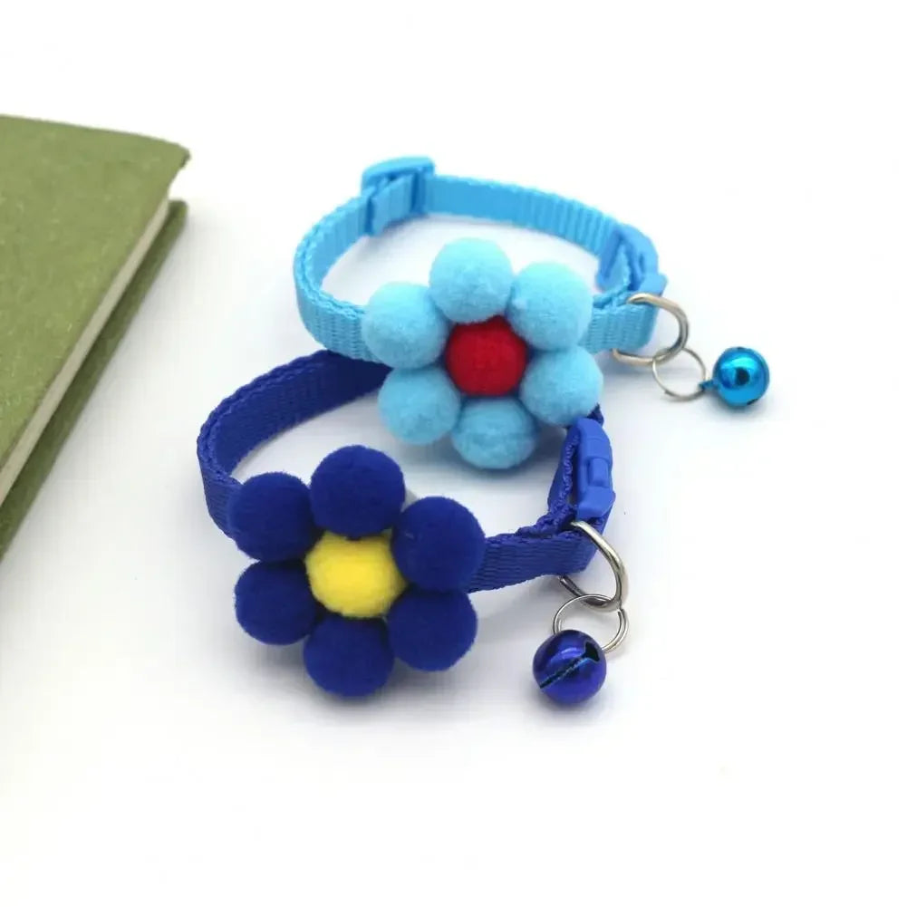 Flower Cat Collar – Adjustable Bell Necklace for Kittens & Small Cats
