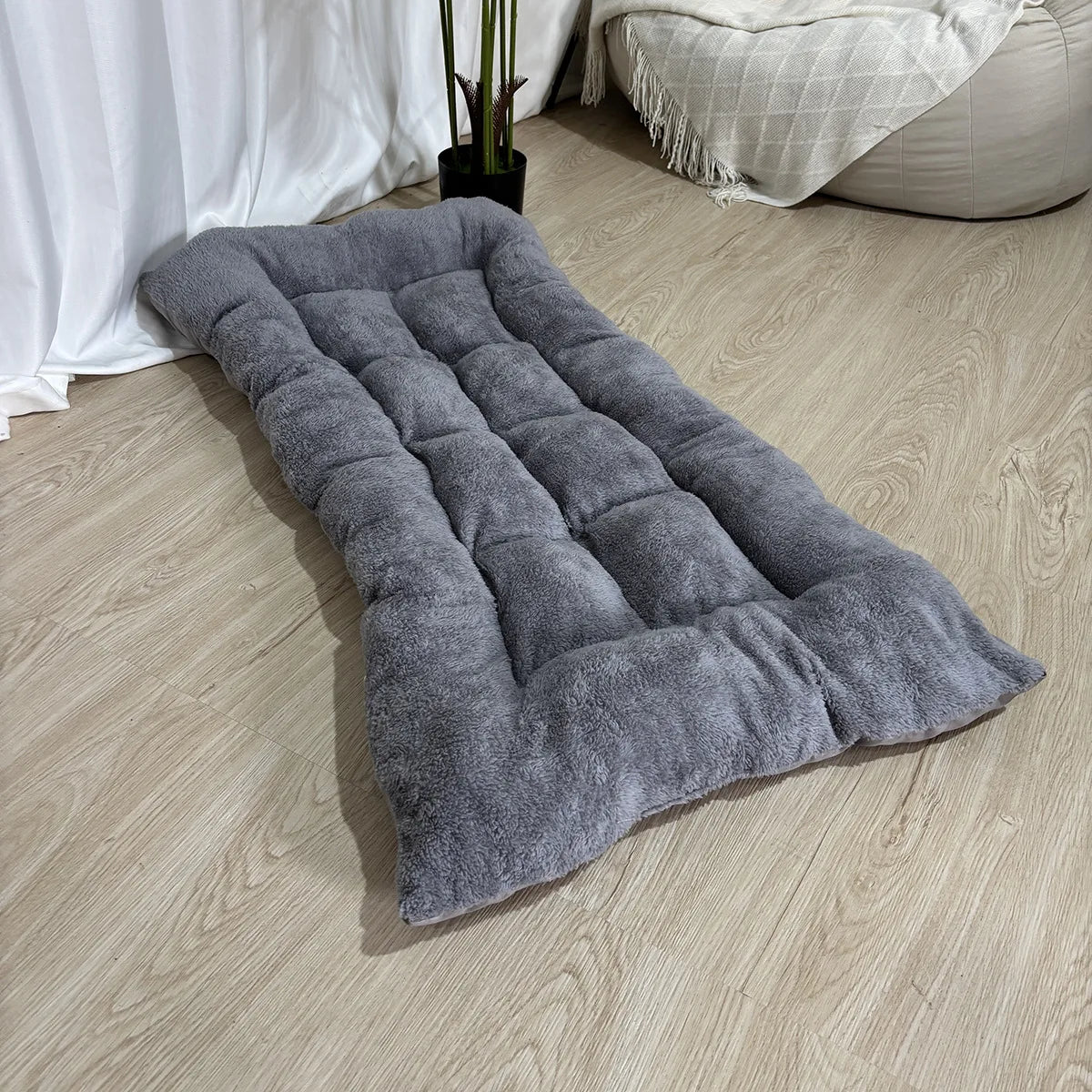 Extra-Large Plush Dog Bed | Double-Sided Soft Sofa-Style Mat for Large Breed Dogs