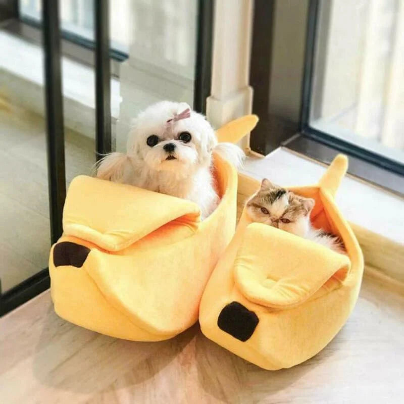 Banana-Shaped Cat & Dog Bed | Cozy Indoor Pet Bed for Small Cats & Dogs